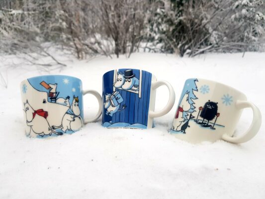 Winter Moomin Mugs on snow