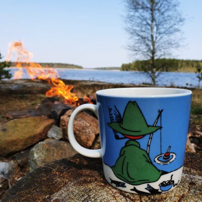 snufkin fishing moomin mug